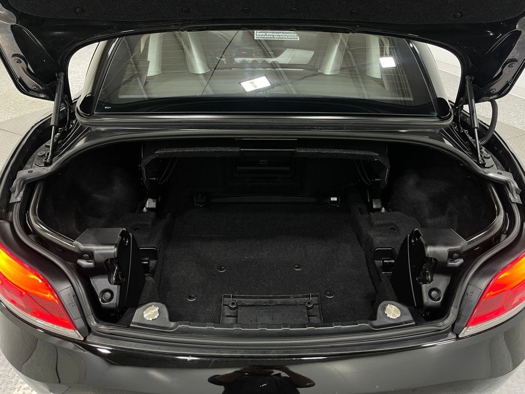 2015 BMW Z4 Image 25