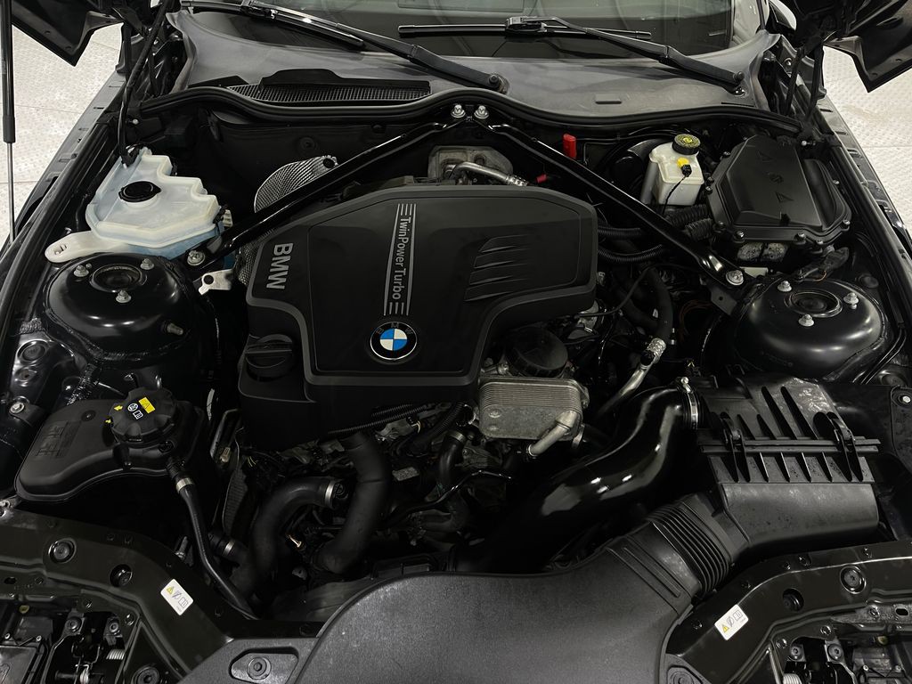 2015 BMW Z4 Image 26