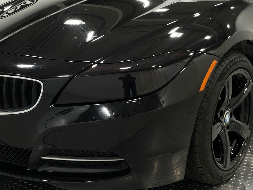 2015 BMW Z4 Image 30