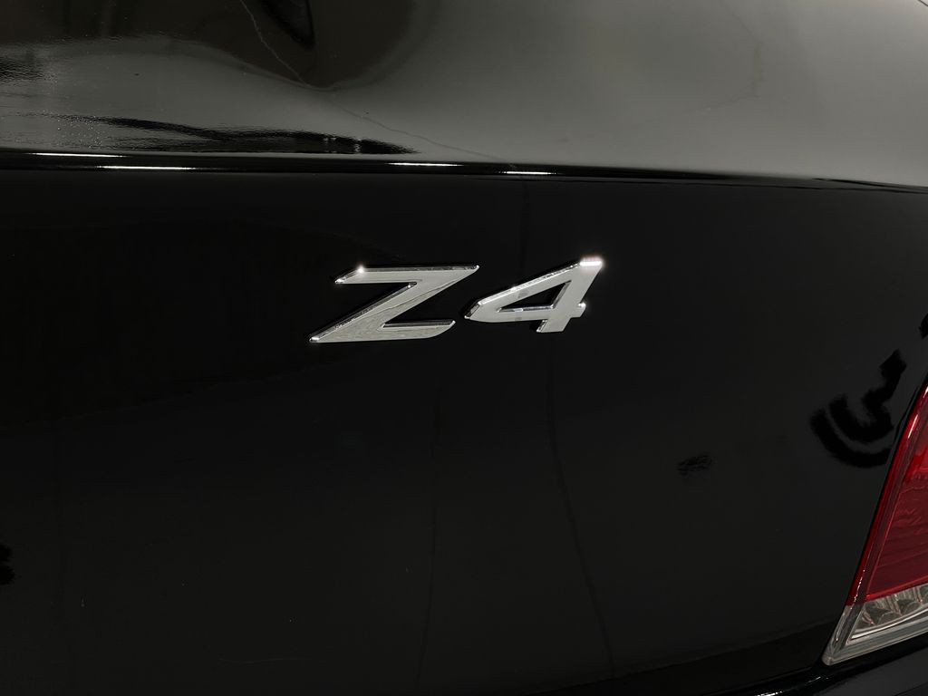 2015 BMW Z4 Image 36
