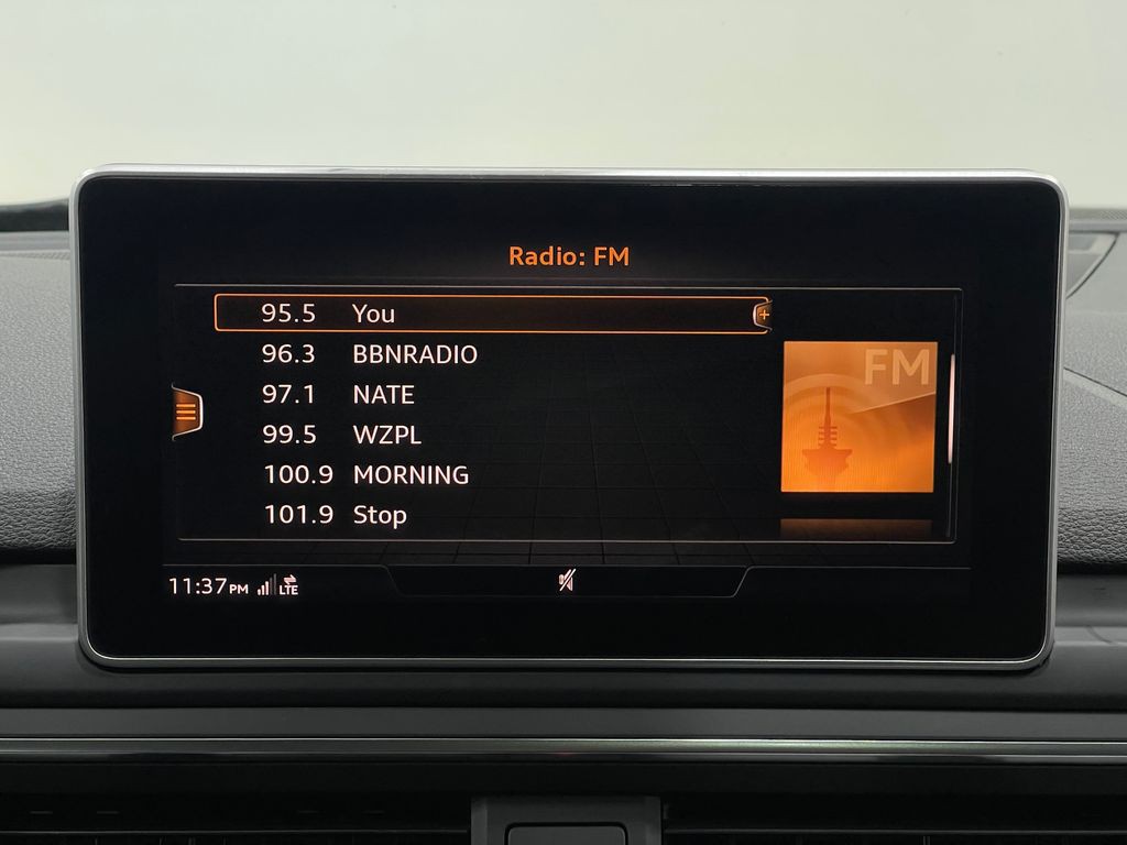 2018 Audi A4 Image 26