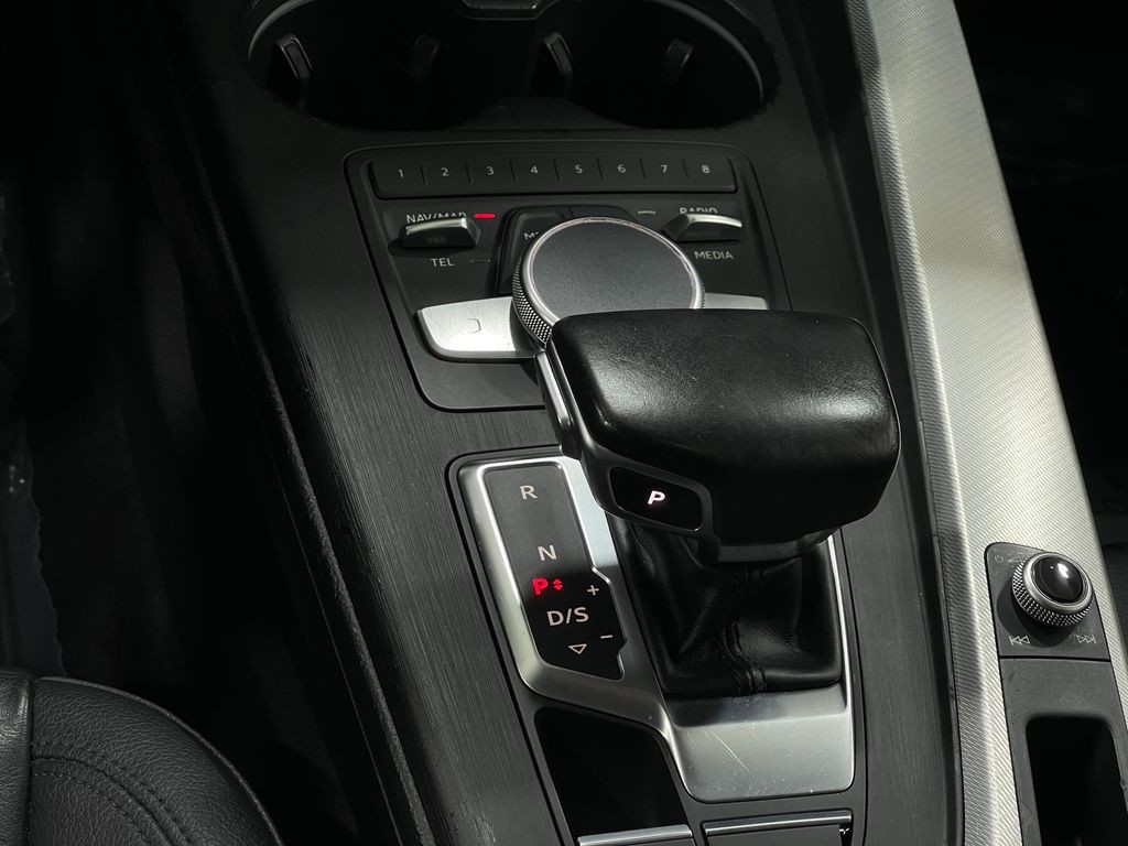 2018 Audi A4 Image 31