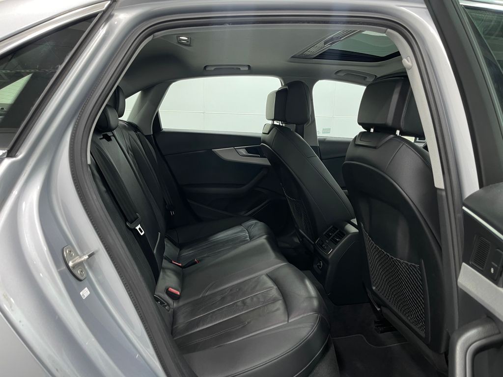 2018 Audi A4 Image 33