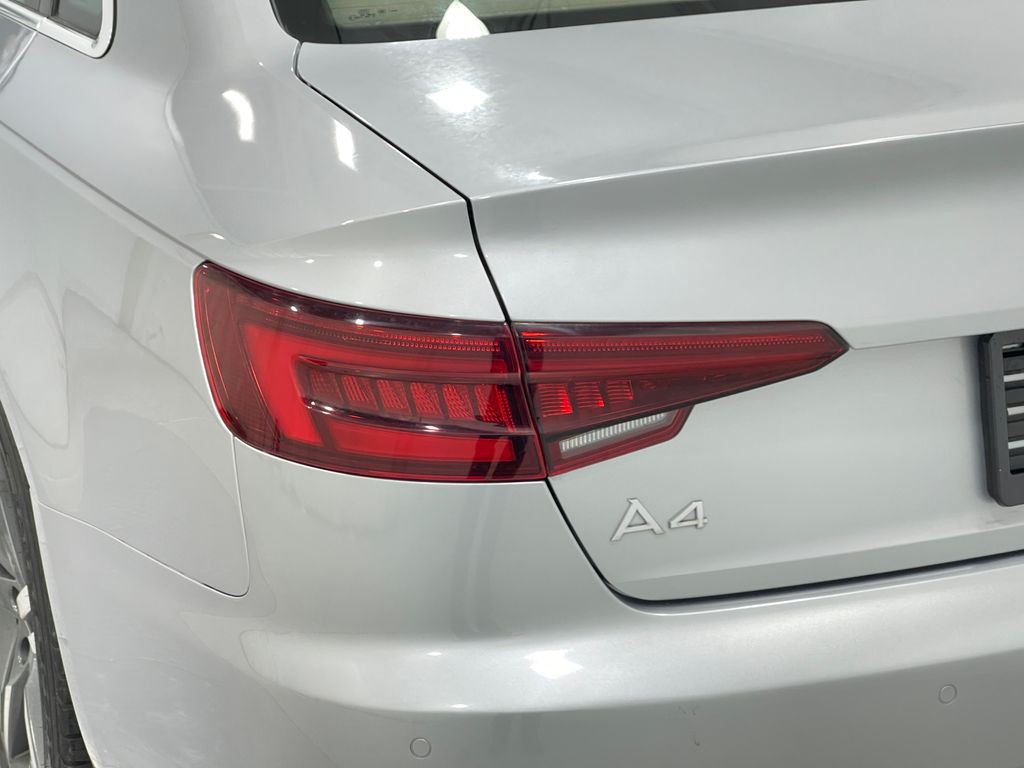 2018 Audi A4 Image 36