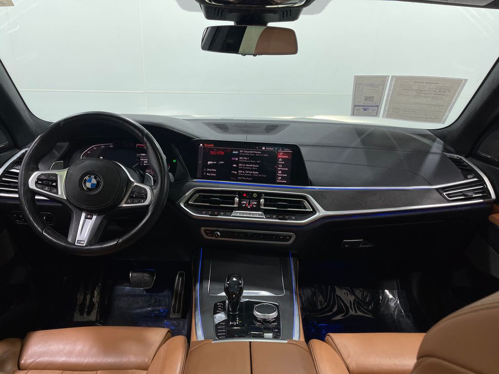 2019 BMW X7 Image 21