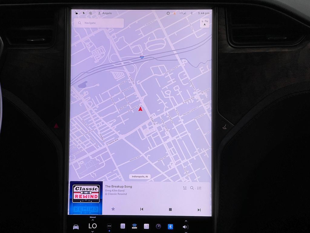 2019 Tesla Model X Image 10