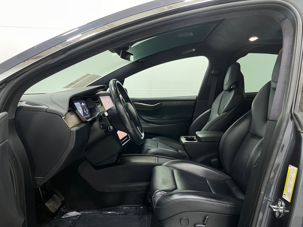 2019 Tesla Model X Image 14