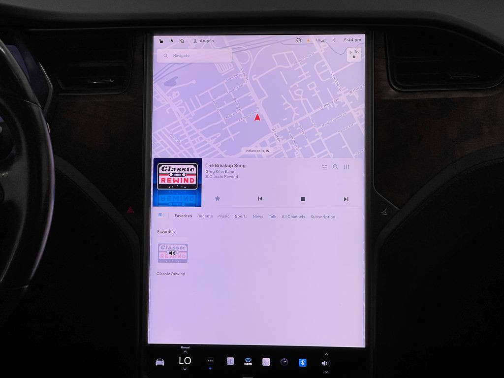 2019 Tesla Model X Image 24