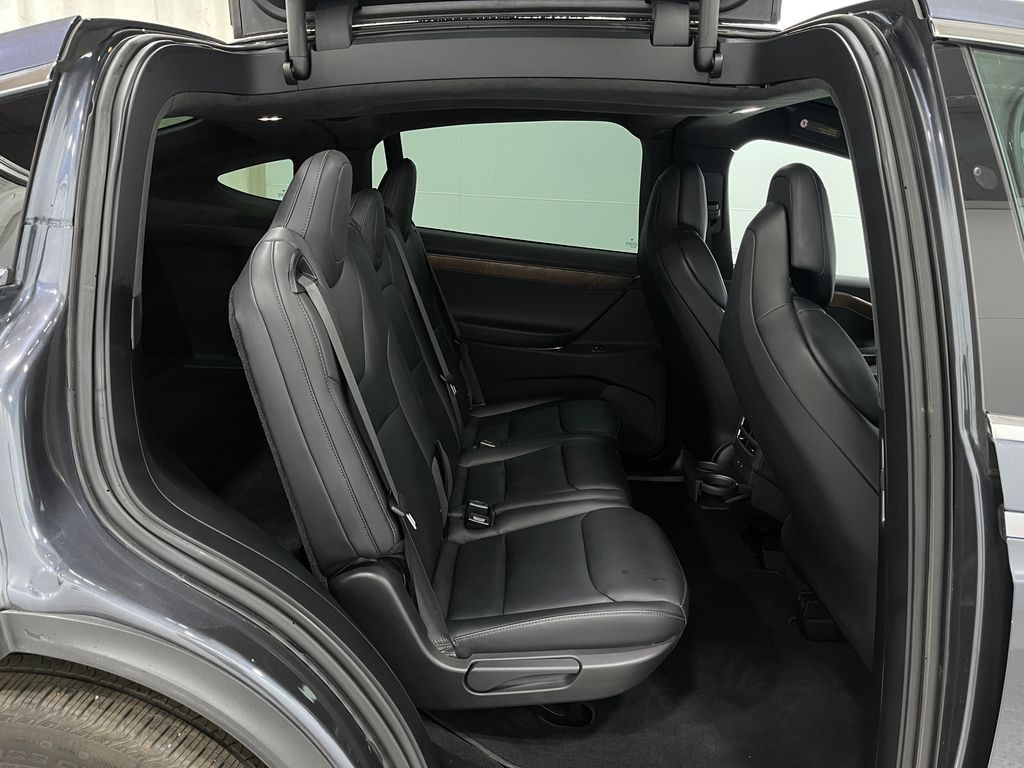 2019 Tesla Model X Image 31
