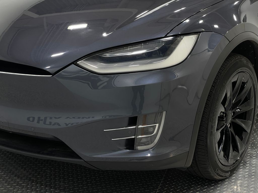 2019 Tesla Model X Image 33