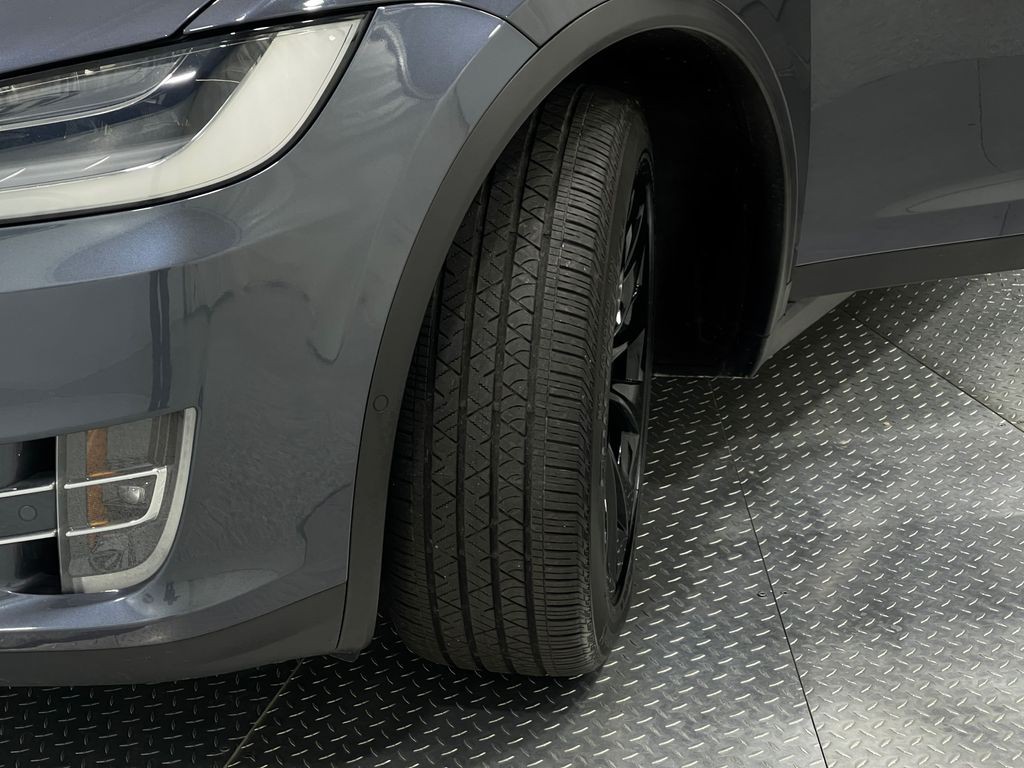 2019 Tesla Model X Image 36