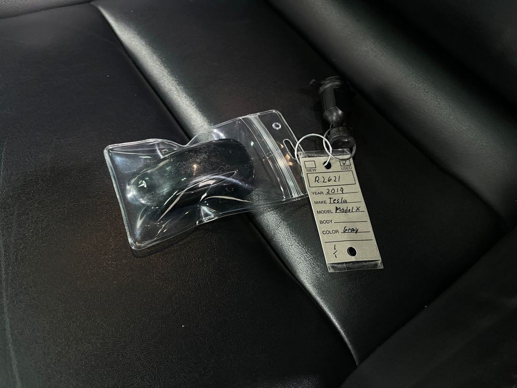 2019 Tesla Model X Image 37