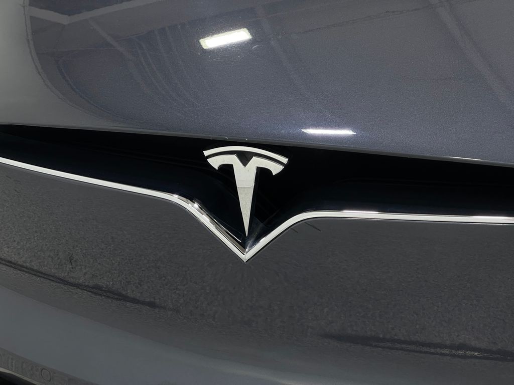 2019 Tesla Model X Image 38