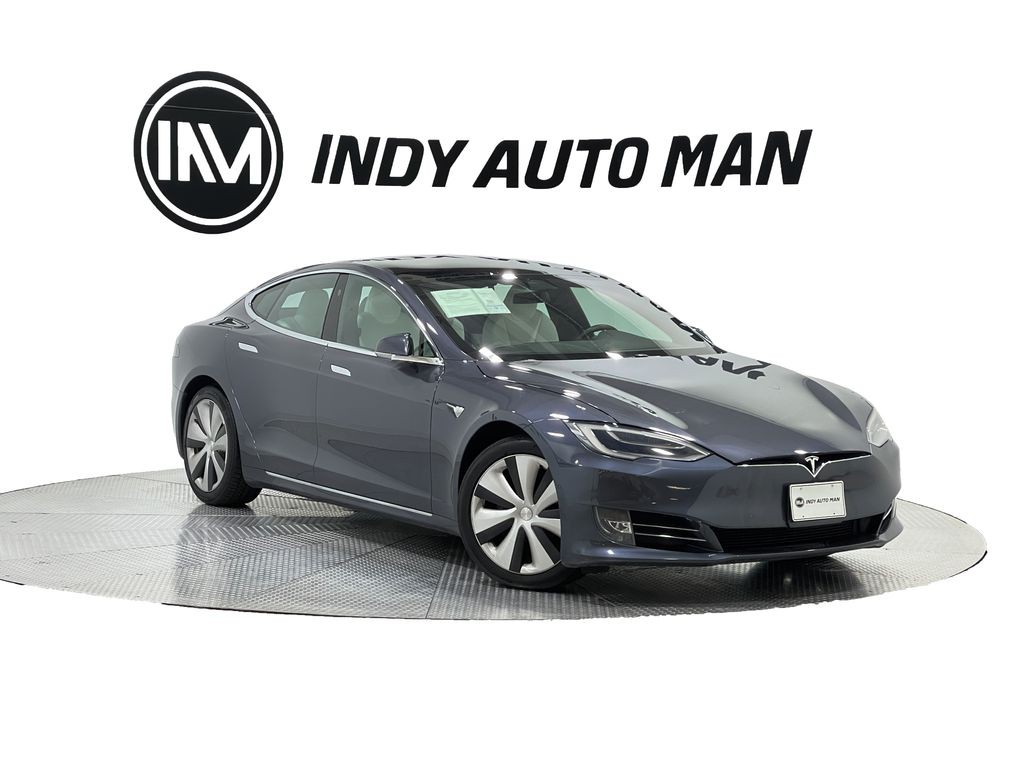 2021 Tesla Model S Image 1