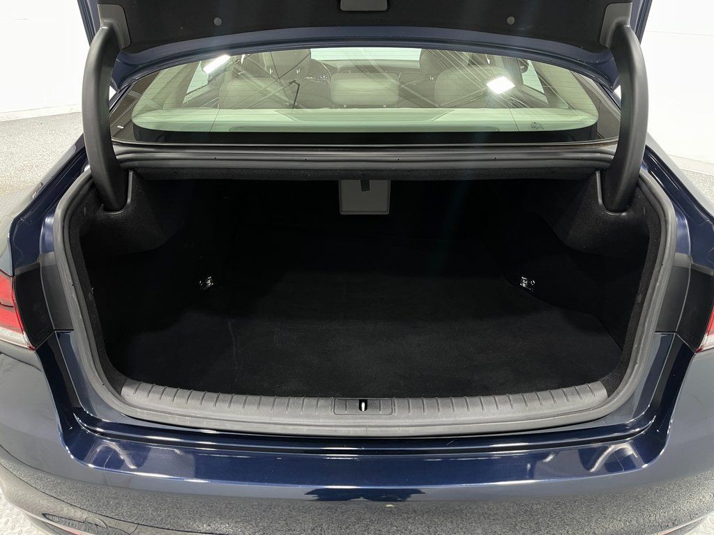 2018 Genesis G80 Image 26