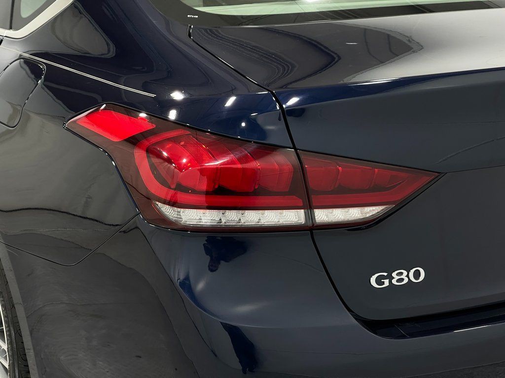 2018 Genesis G80 Image 34