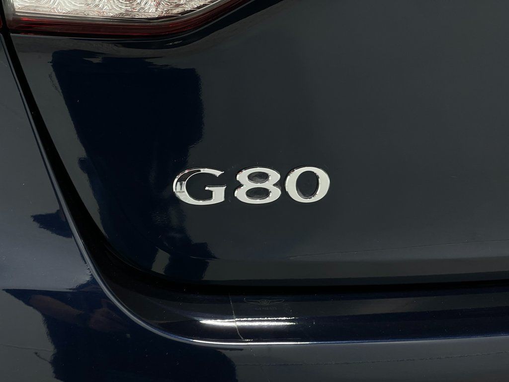 2018 Genesis G80 Image 38