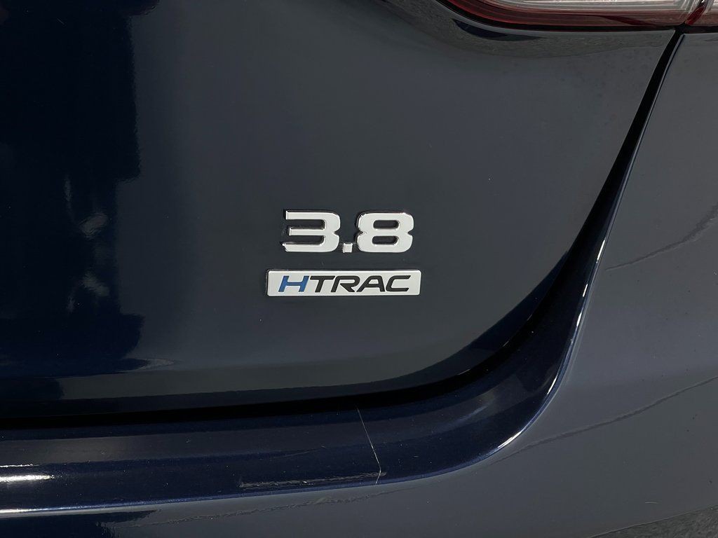 2018 Genesis G80 Image 39