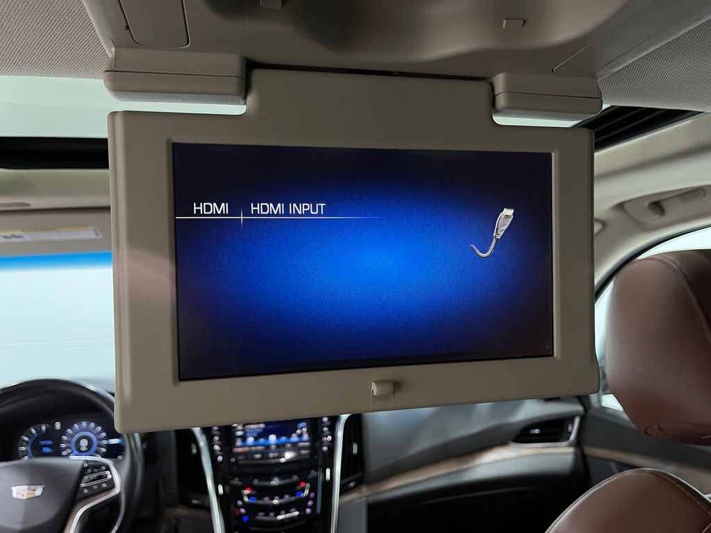 2019 Cadillac Escalade Image 11