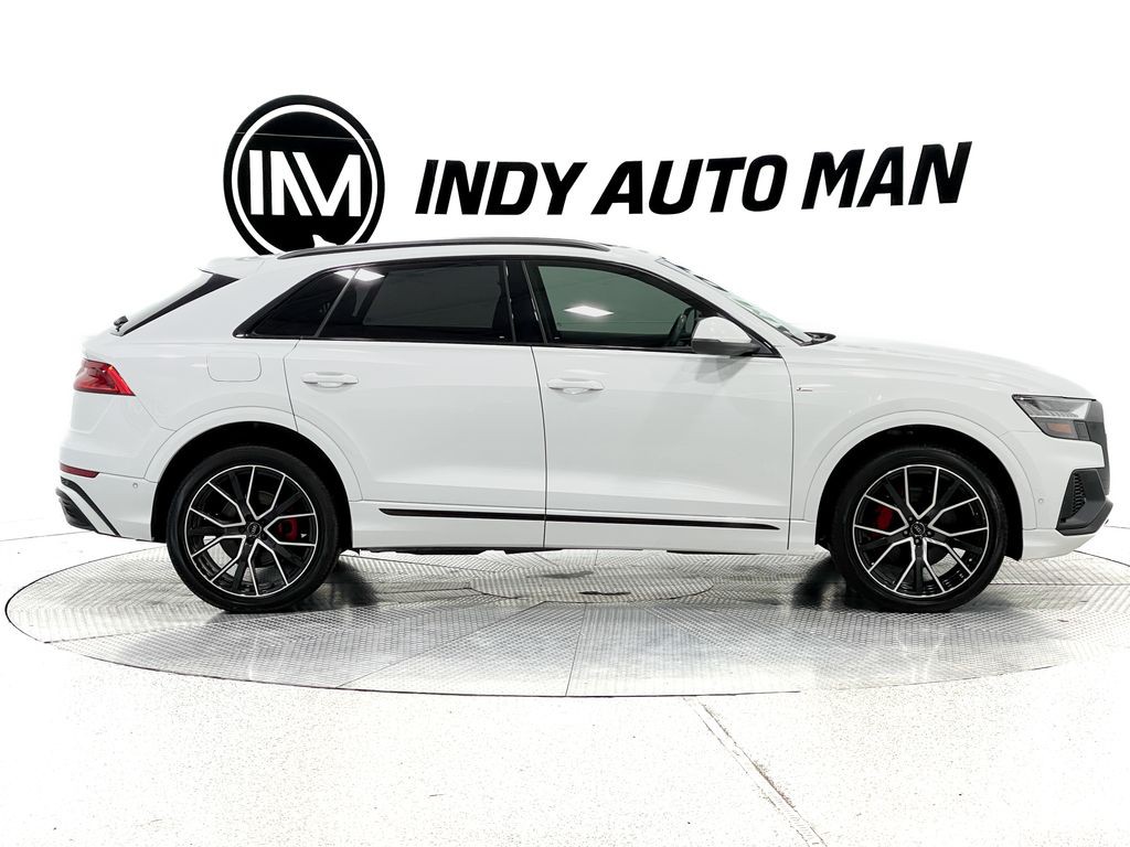 2020 Audi Q8 Image 3