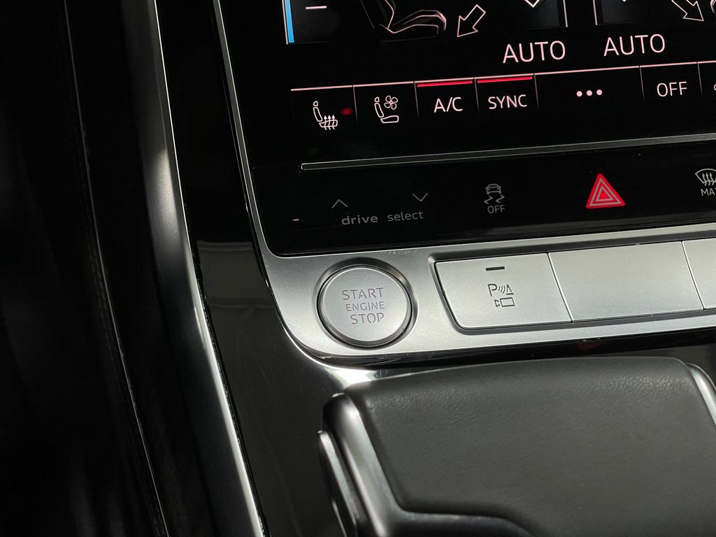 2020 Audi Q8 Image 22