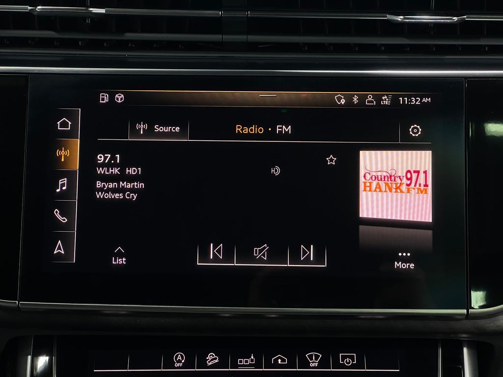 2020 Audi Q8 Image 25