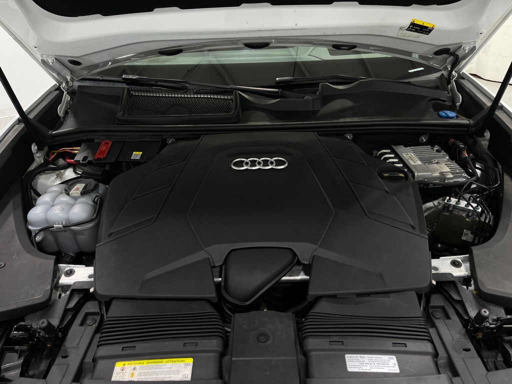 2020 Audi Q8 Image 28