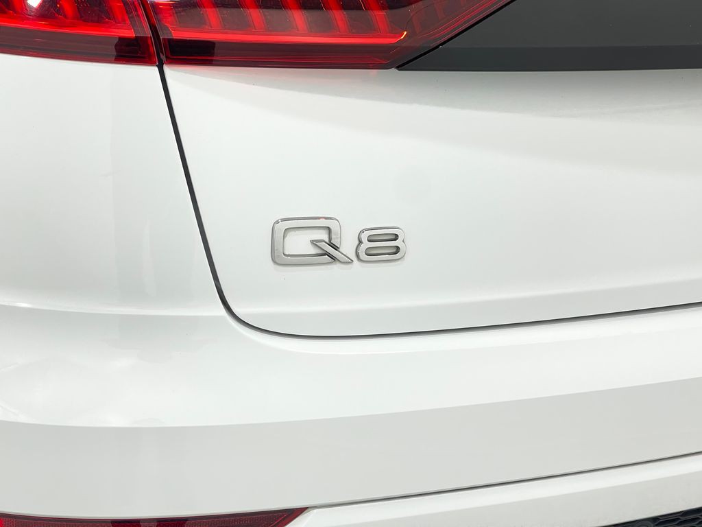 2020 Audi Q8 Image 41