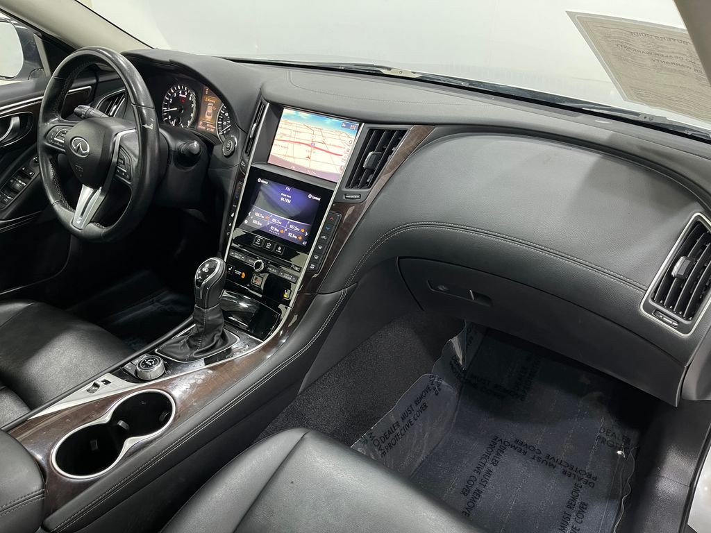 2019 INFINITI Q50 Image 17