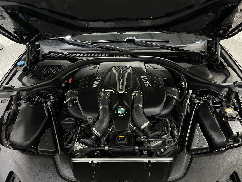 2018 BMW 5 Series Image 28