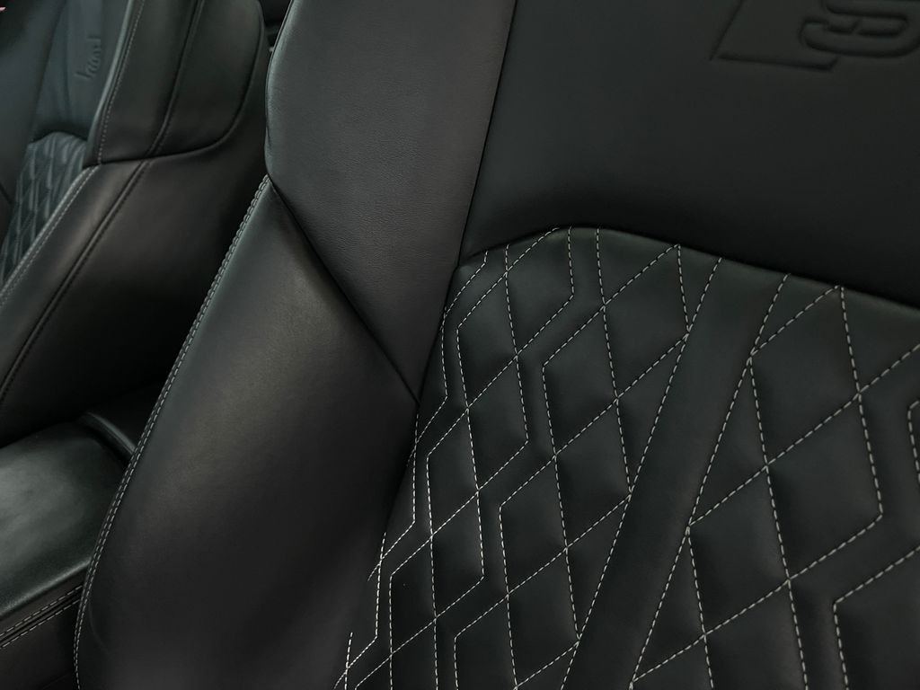 2020 Audi S6 Image 19