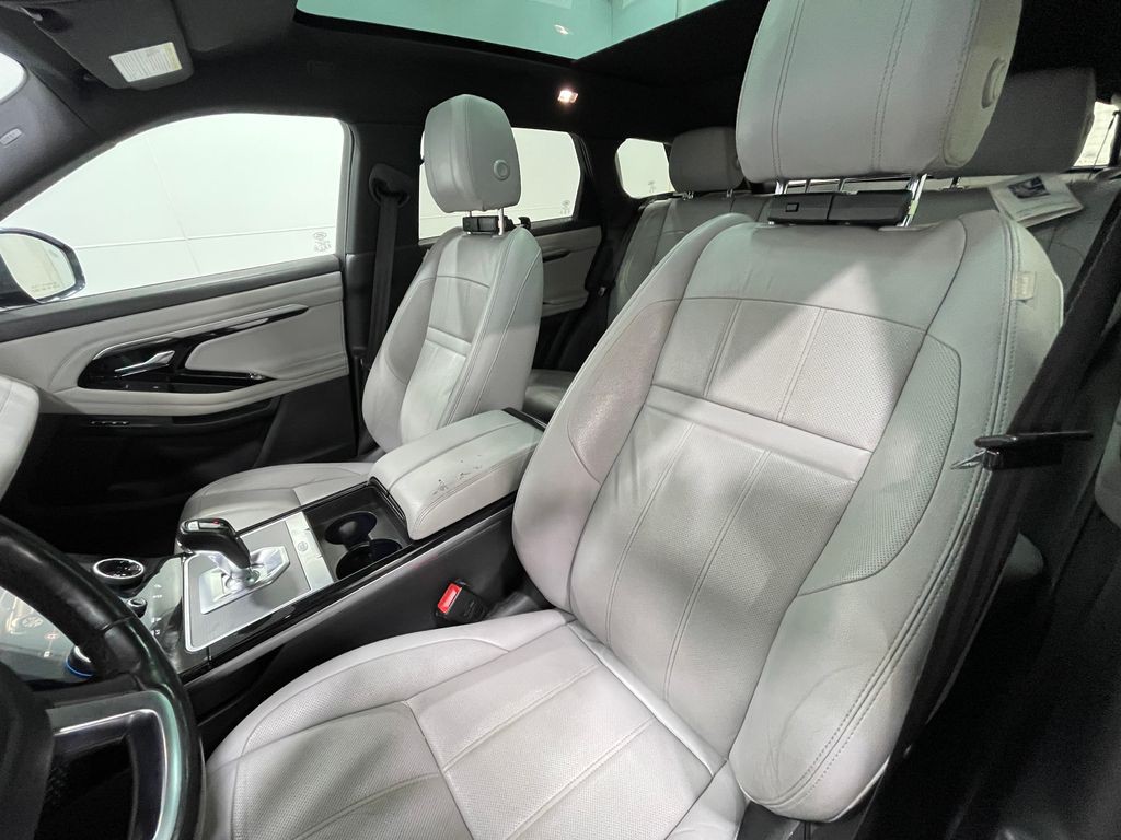 2020 Land Rover Range Rover Evoque Image 14