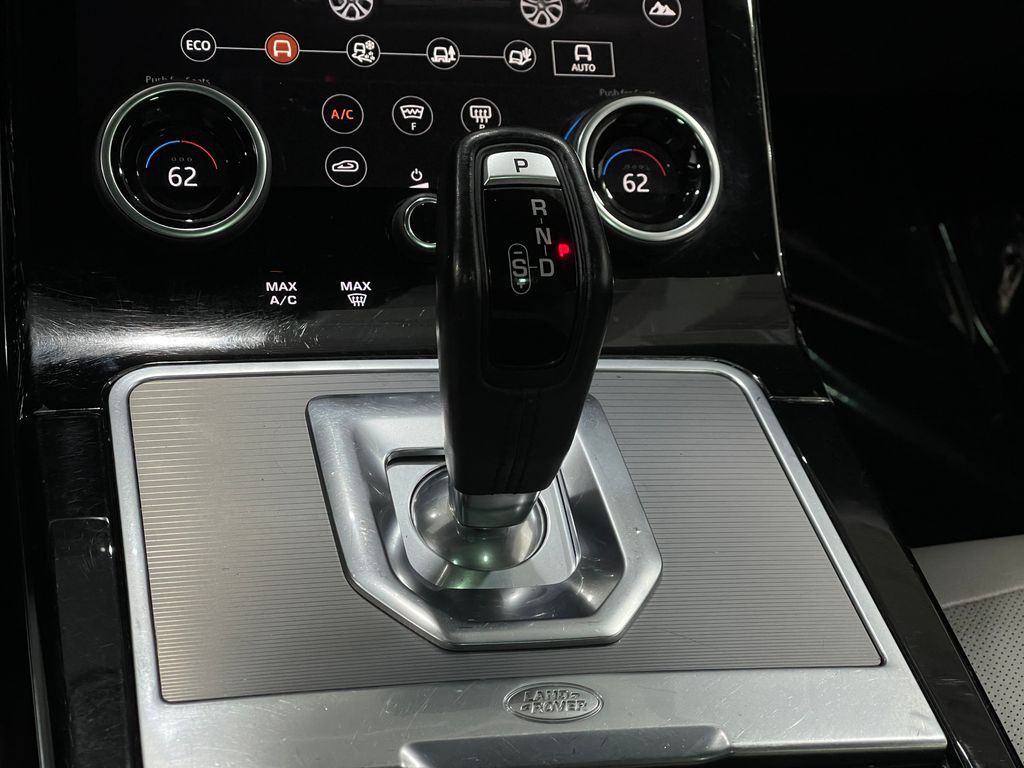 2020 Land Rover Range Rover Evoque Image 29