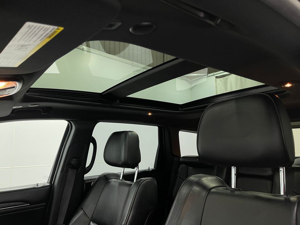 2018 Jeep Grand Cherokee Image 12