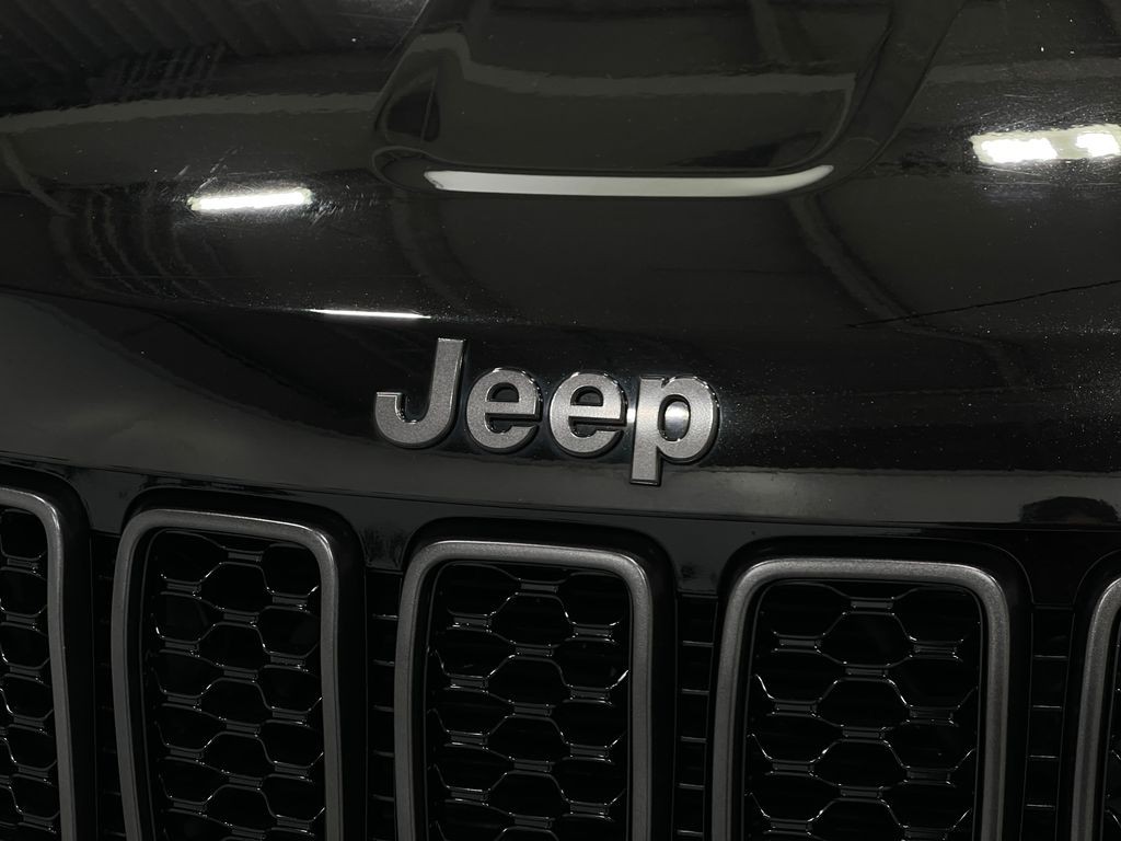 2018 Jeep Grand Cherokee Image 39