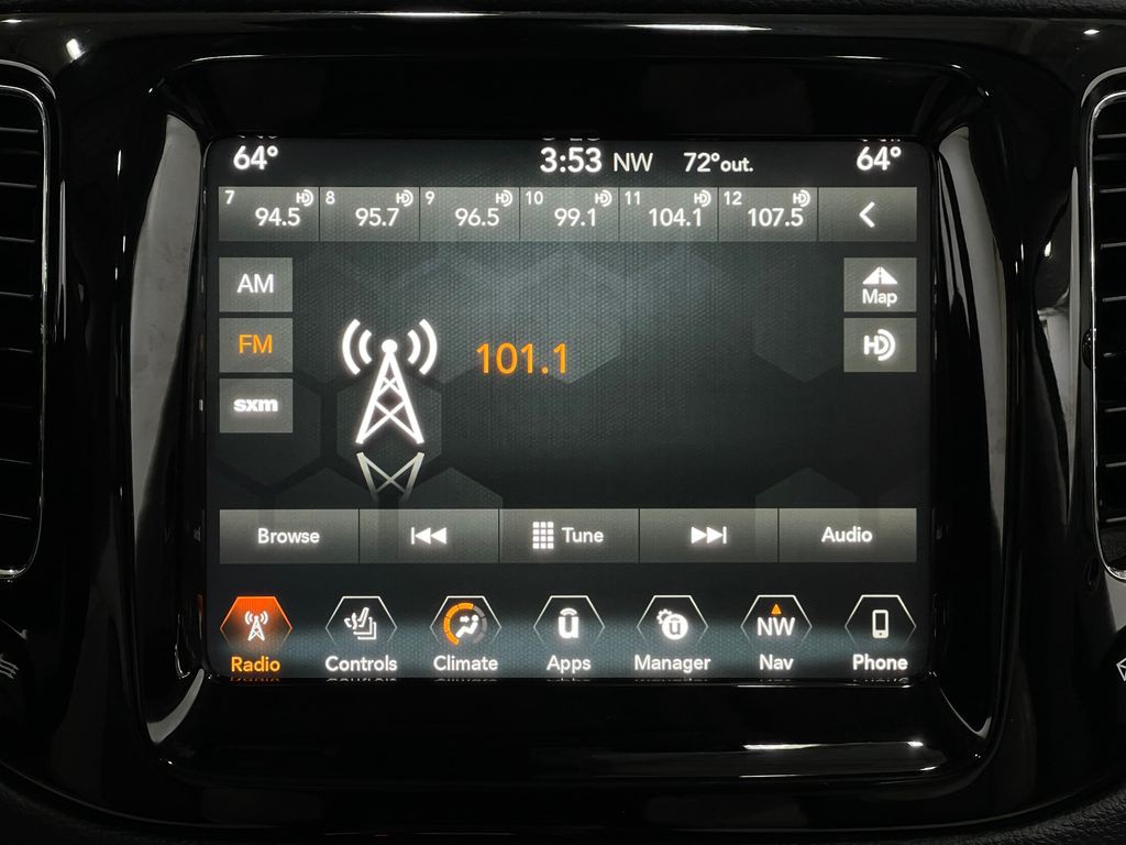 2017 Jeep Compass Image 26