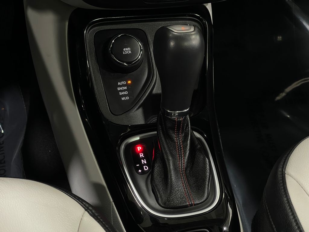 2017 Jeep Compass Image 31