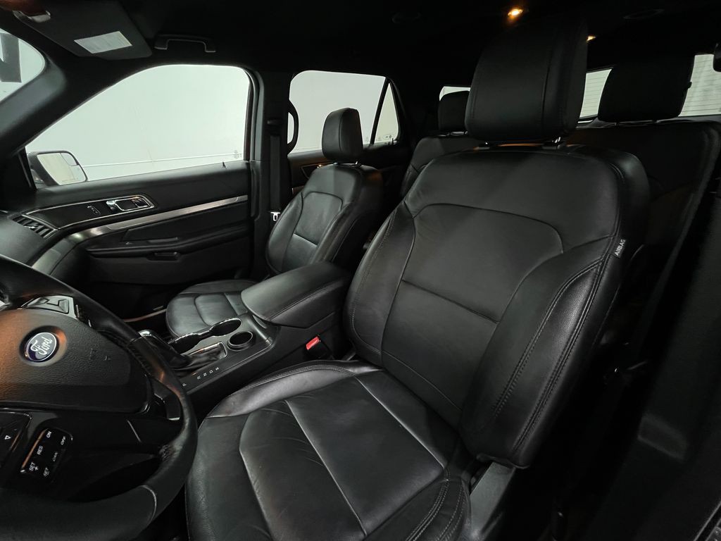 2018 Ford Explorer Image 14