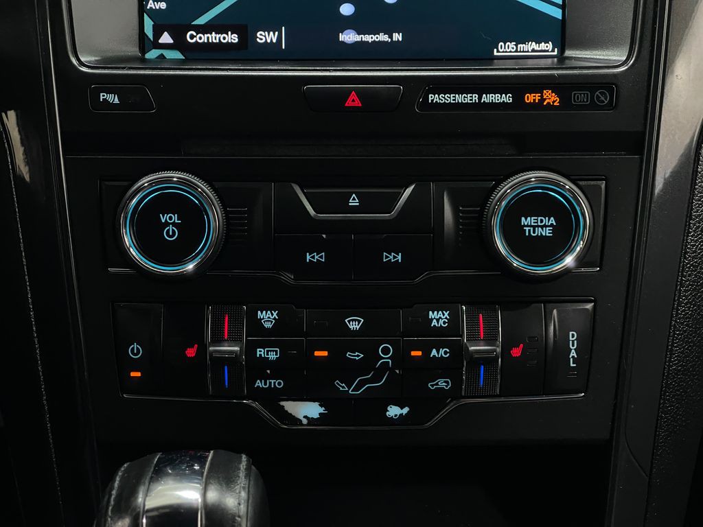 2018 Ford Explorer Image 25