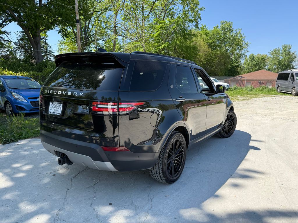 2018 Land Rover Discovery Image 4