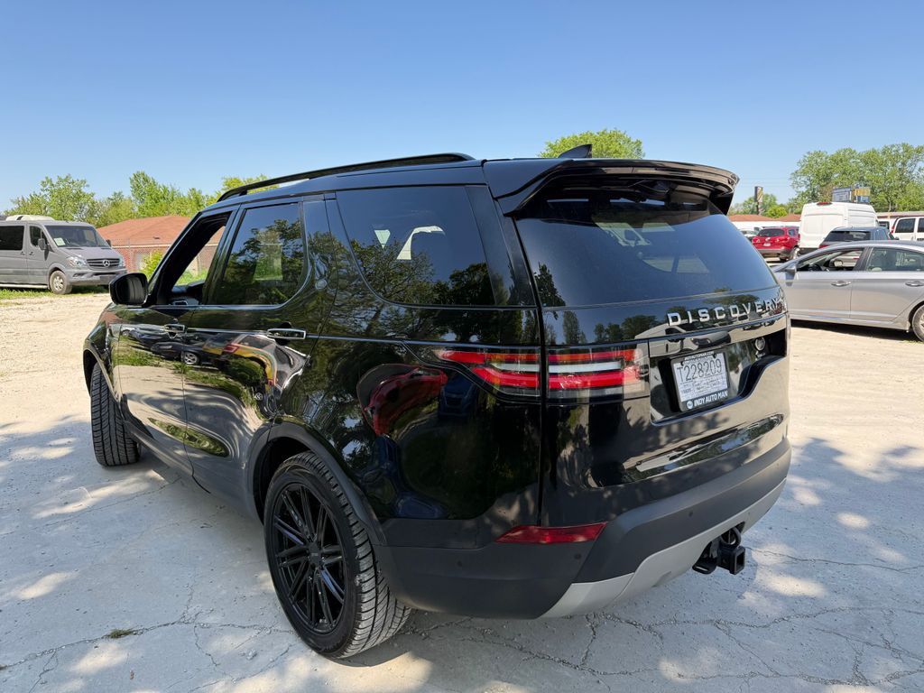 2018 Land Rover Discovery Image 6