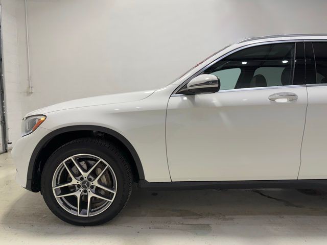 2017 Mercedes-Benz GLC-Class Image 23