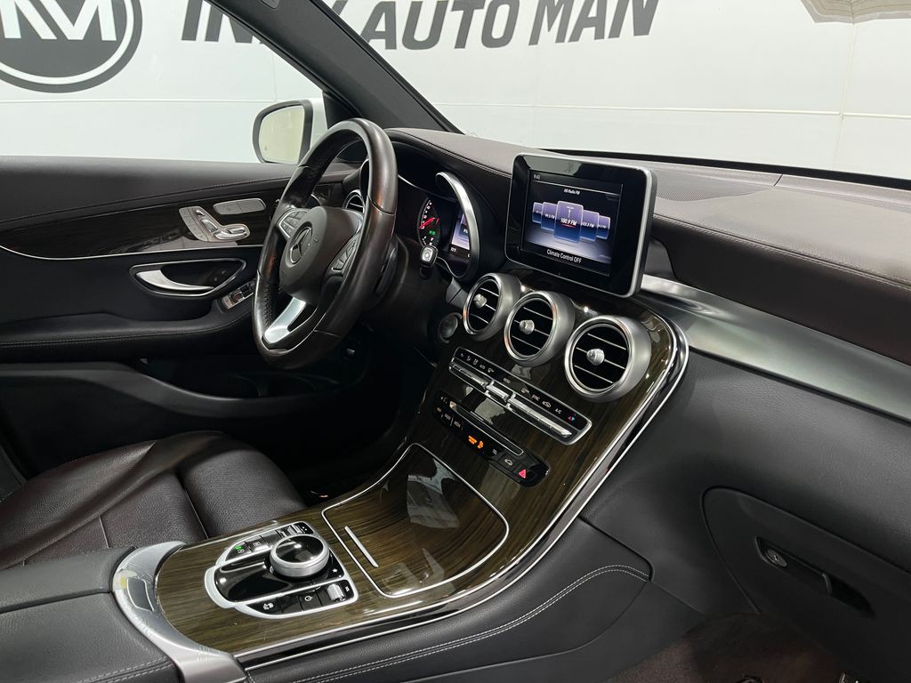 2017 Mercedes-Benz GLC-Class Image 20