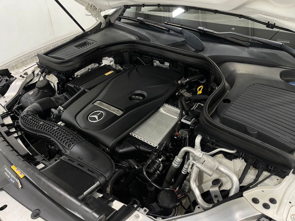 2017 Mercedes-Benz GLC-Class Image 29