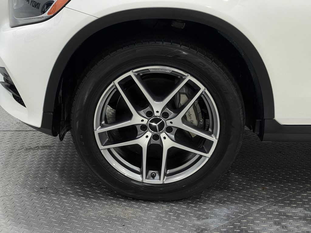 2017 Mercedes-Benz GLC-Class Image 36