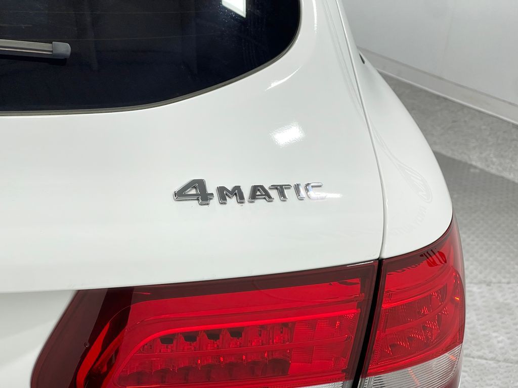 2017 Mercedes-Benz GLC-Class Image 41