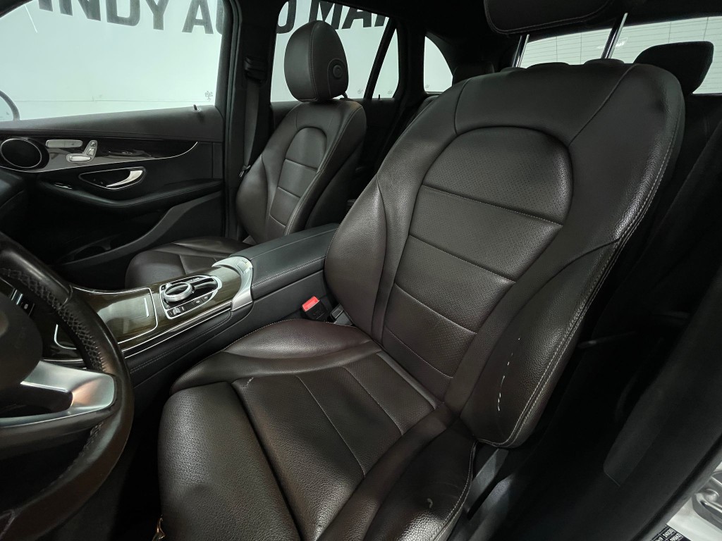 2017 Mercedes-Benz GLC-Class Image 14