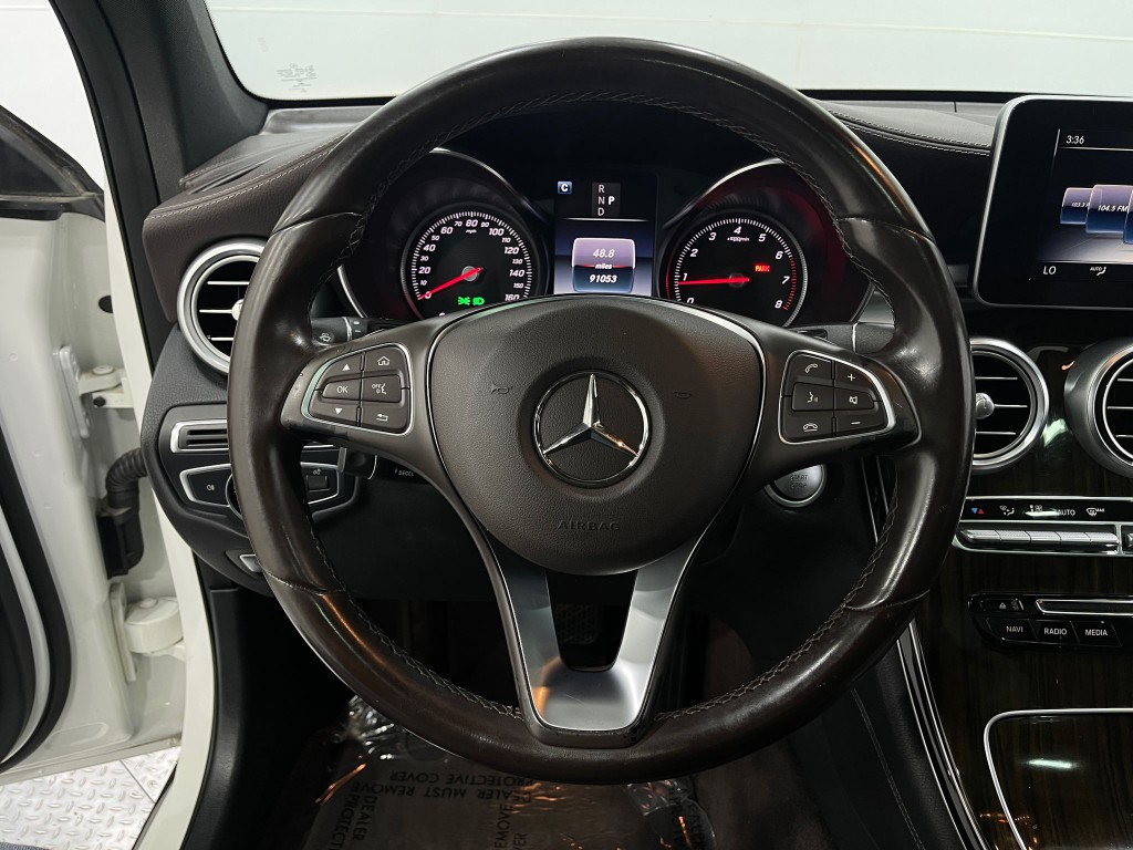 2017 Mercedes-Benz GLC-Class Image 22
