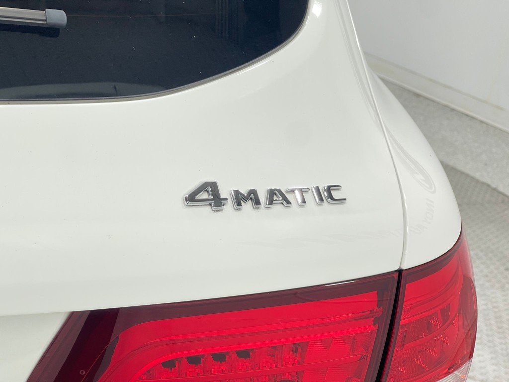 2017 Mercedes-Benz GLC-Class Image 41