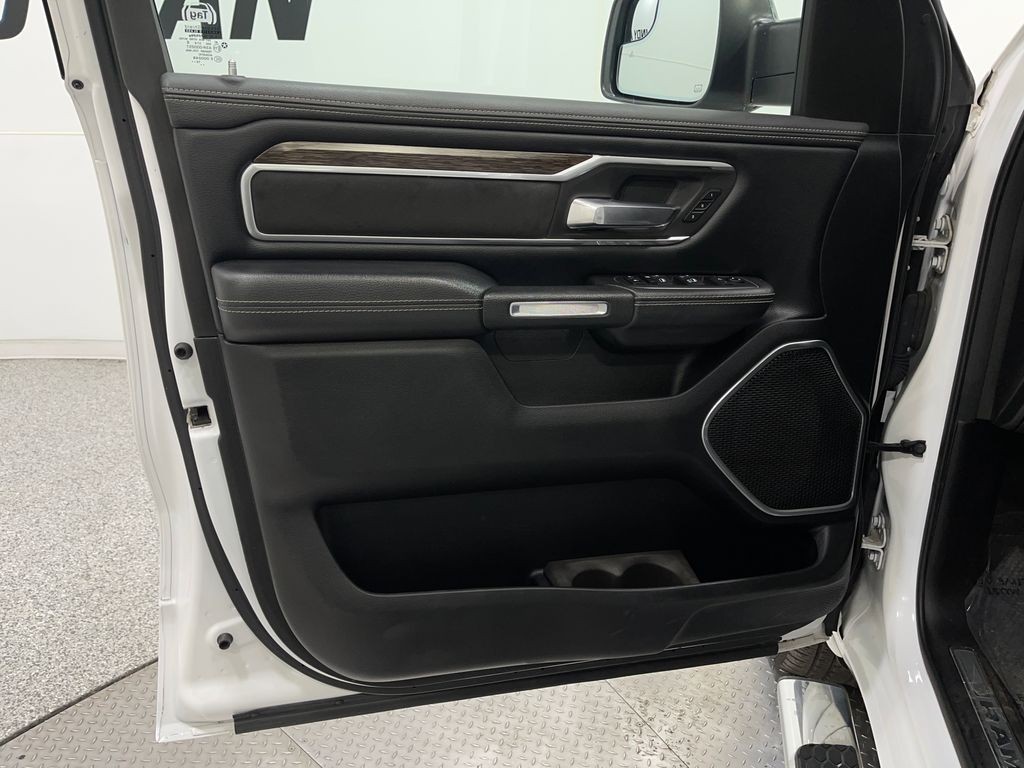 2020 RAM 1500 Image 15